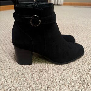 Elegant Black Ankle Boots with Buckle Detail